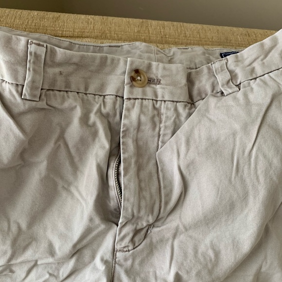 Men’s Vineyard Vines pants. - Picture 3 of 4